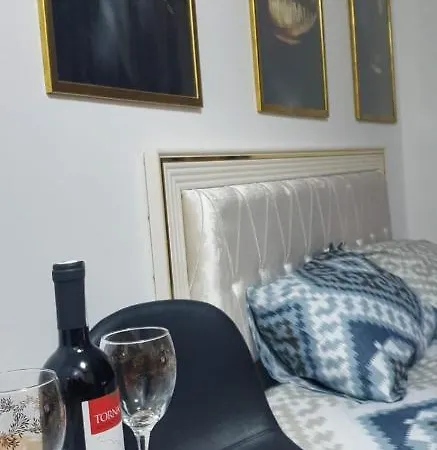 Identity By Nights & Smiles Lägenhet Tuzla