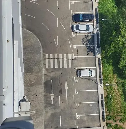 Identity By Nights & Smiles Lägenhet Tuzla