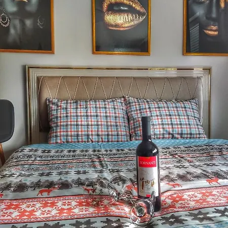 Apartman Identity By Nights & Smiles *